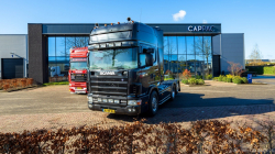 20260329-Tom-Holding-00233